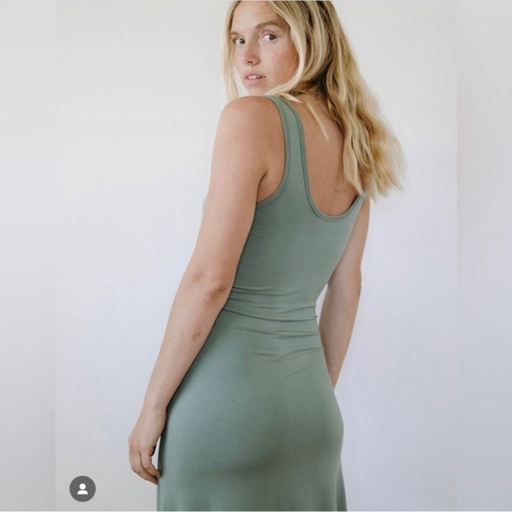 Storq “Double Scoop” maternity/nursing dress. Size 1 (xsmall.) Sage.